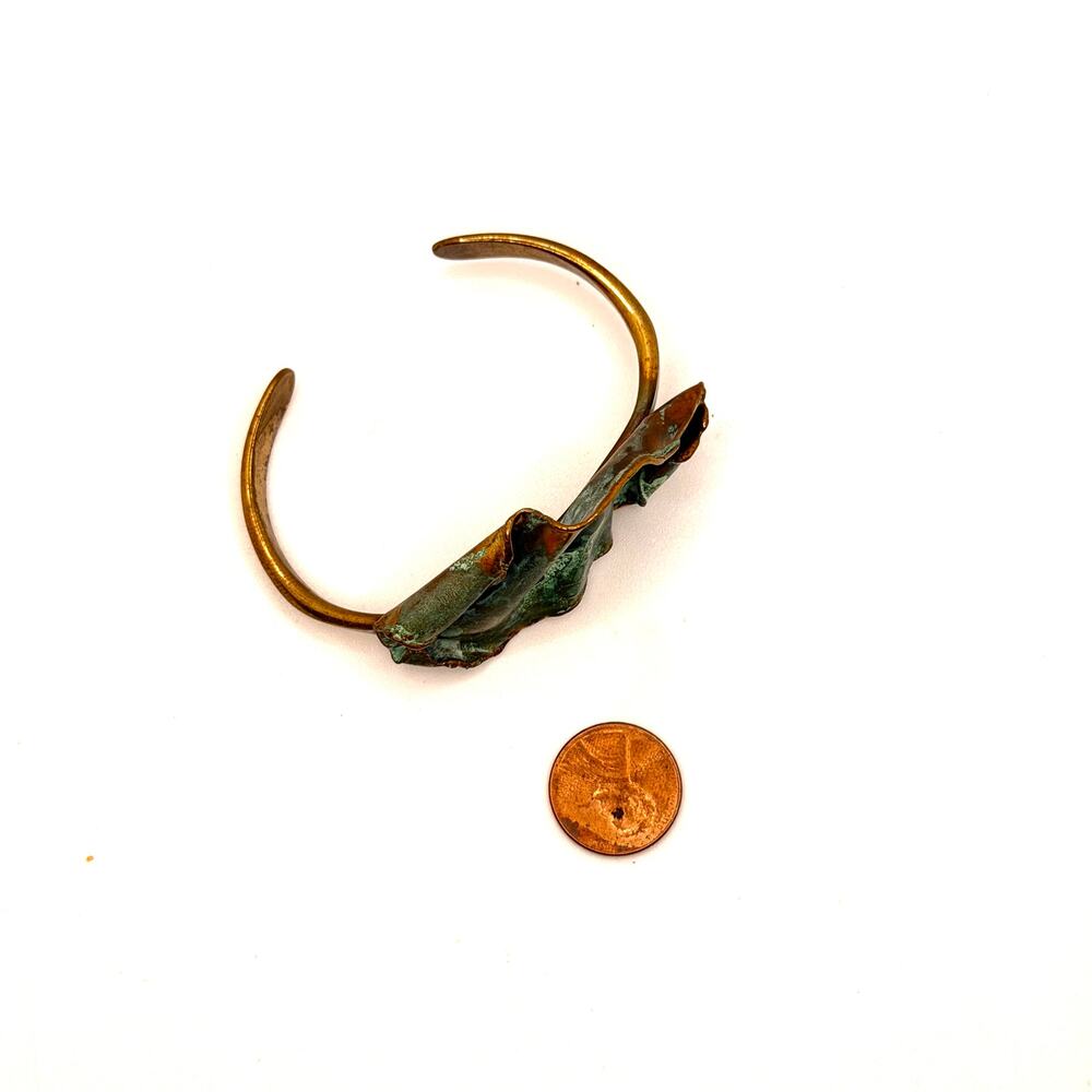 Vintage 70s Brutalist Artisanal Copper Verdigris Patina Sculptural Cuff Bracelet - Picture 5 of 6